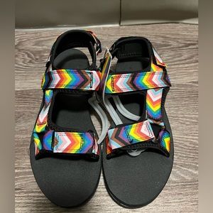 Pride shoes S W8/M6